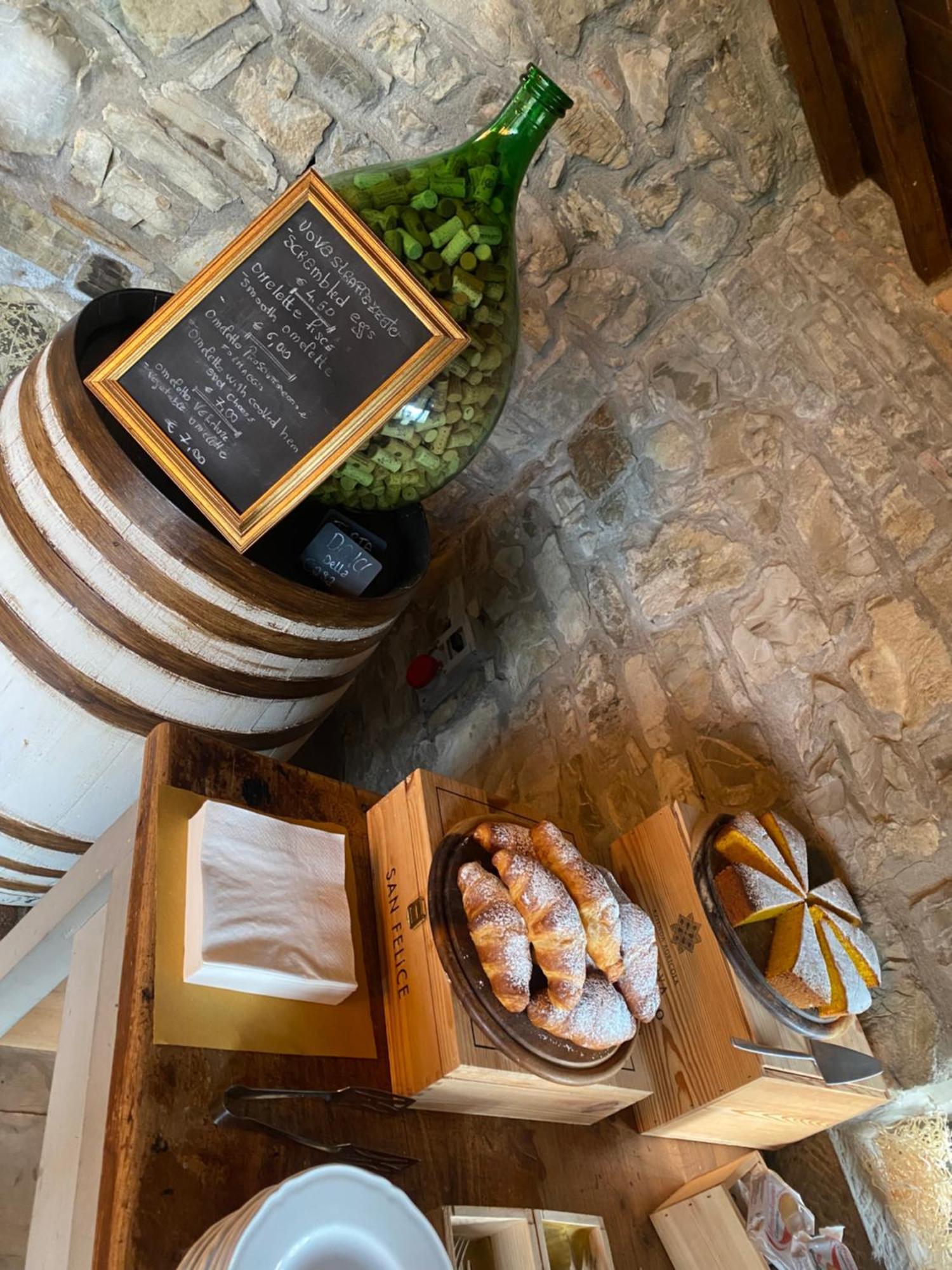 Locanda Podere Le Vigne Radda in Chianti Bagian luar foto